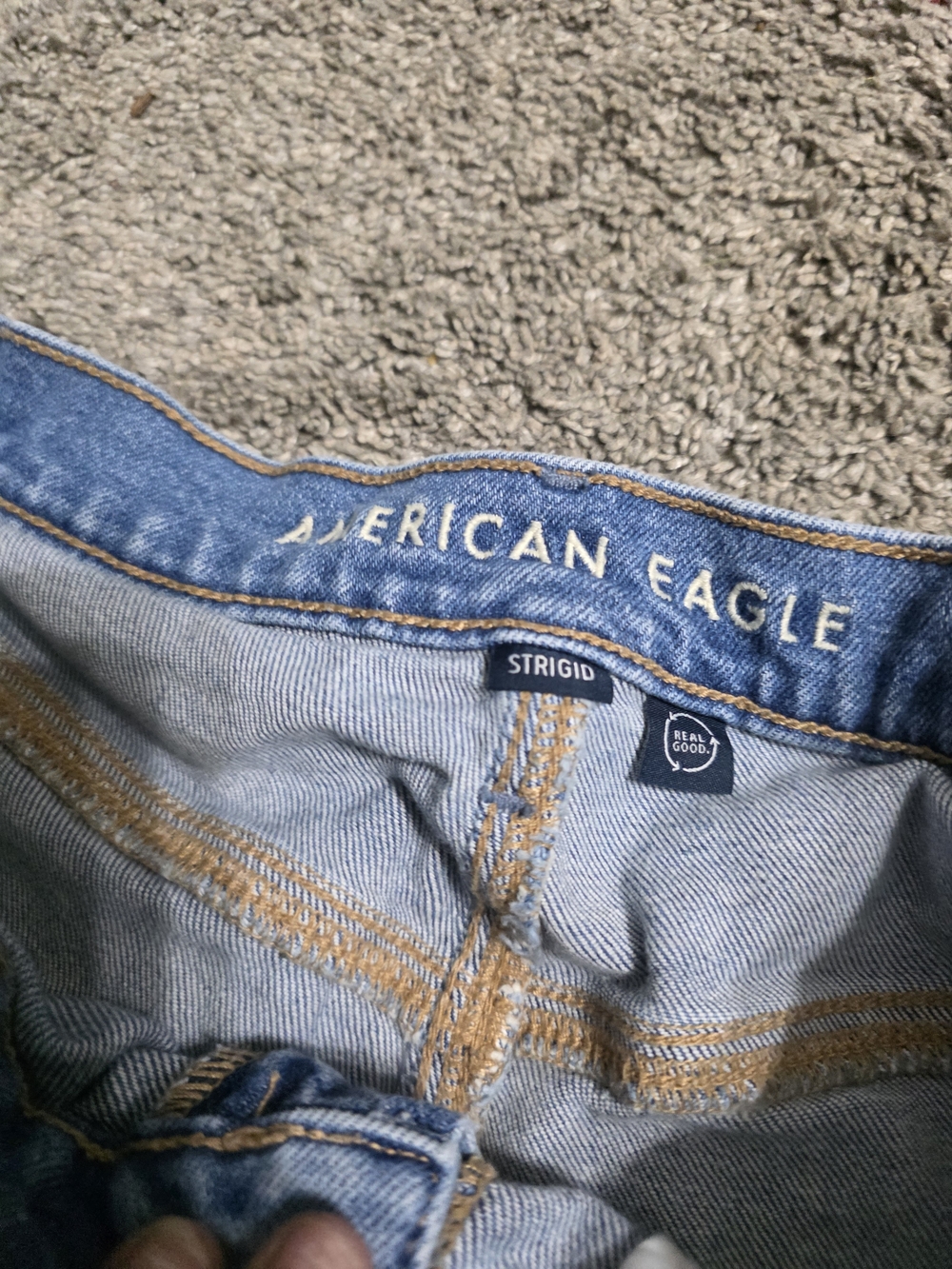 American Eagle Outfitters Medium Blue Denim High-Rise Women's Shorts - Picture 3 of 5
